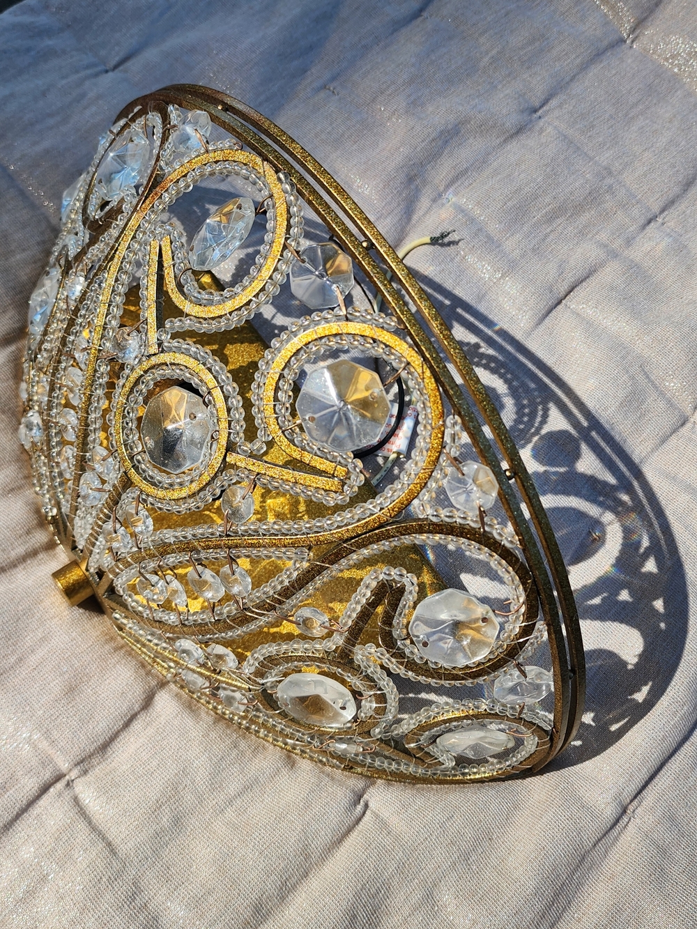 Elegant Gold Crystal-Accent Wall Light